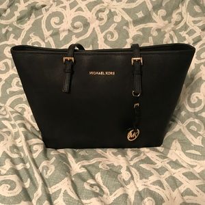 Authentic Michael Kors Large Jet Set Tote